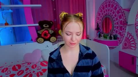 Milana online show from February 12, 2026, 10:05 pm