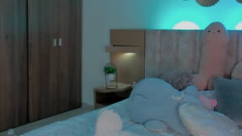 erika rf99 online show from December 12, 2024, 2:26 am