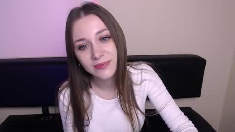 Snapshot of millasamsd chatting on November 24, 2025, 7:52 am Milla online show from November 24, 2025, 7:52 am