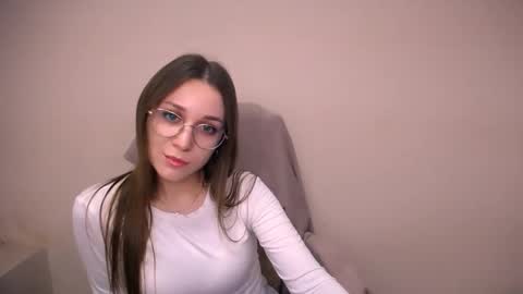 Snapshot of millasamsd chatting on November 26, 2025, 1:01 pm Milla online show from November 26, 2025, 1:01 pm