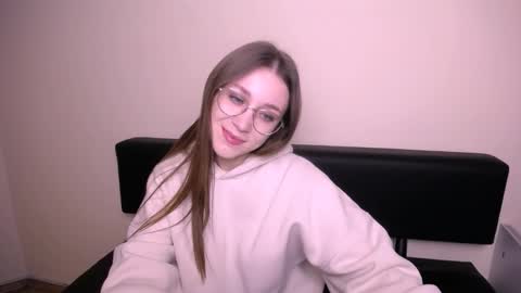 Snapshot of millasamsd chatting on November 27, 2025, 10:28 am Milla online show from November 27, 2025, 10:28 am