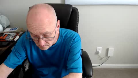 Snapshot of millenium0129 chatting on June 11, 2026, 2:37 pm millenium0129 online show from June 11, 2026, 2:37 pm