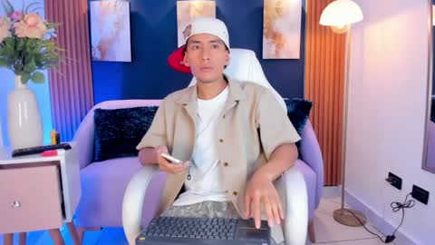 Tommy  online show from April 12, 2026, 3:33 am