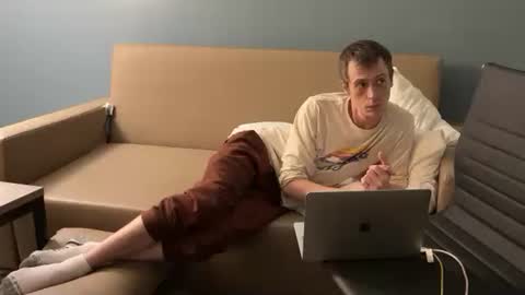 SlimnHungOH online show from December 16, 2024, 8:52 am