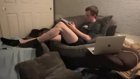 Snapshot of millerjdm chatting on December 25, 2024, 6:31 am SlimnHungOH online show from December 25, 2024, 6:31 am