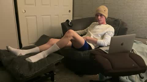 Snapshot of millerjdm chatting on December 26, 2024, 4:04 pm SlimnHungOH online show from December 26, 2024, 4:04 pm