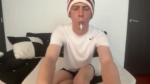 Snapshot of millerjdm chatting on September 10, 2025, 9:15 pm SlimnHungOH online show from September 10, 2025, 9:15 pm