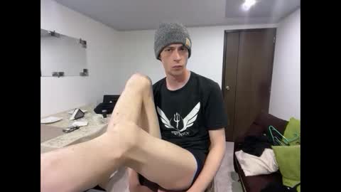 Snapshot of millerjdm chatting on September 15, 2025, 11:49 pm SlimnHungOH online show from September 15, 2025, 11:49 pm