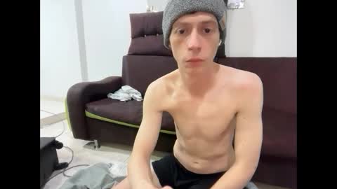 Snapshot of millerjdm chatting on October 6, 2025, 11:46 pm SlimnHungOH online show from October 6, 2025, 11:46 pm