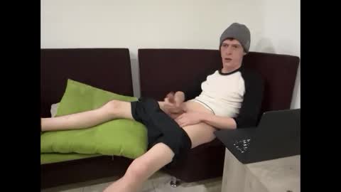 Snapshot of millerjdm chatting on November 10, 2025, 11:15 pm SlimnHungOH online show from November 10, 2025, 11:15 pm