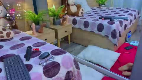 Snapshot of milleyjones_ chatting on November 18, 2025, 11:58 am milleyjones_ online show from November 18, 2025, 11:58 am