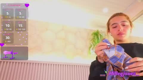 Snapshot of milleyjones_ chatting on June 8, 2026, 12:49 pm milleyjones_ online show from June 8, 2026, 12:49 pm