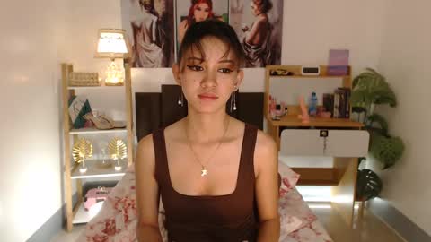 Im Milliedont forget to follow me online show from February 10, 2025, 3:13 am
