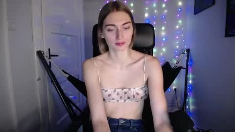 millie_lacroix online show from December 5, 2024, 4:34 pm