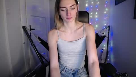 millie_lacroix online show from January 25, 2025, 2:14 pm