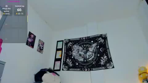 Snapshot of millie_lamar chatting on July 24, 2026, 9:18 am online show from July 24, 2026, 9:18 am