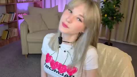 Snapshot of milliebraun chatting on June 21, 2026, 11:35 am Millie online show from June 21, 2026, 11:35 am