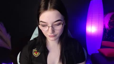 Snapshot of milliedoll chatting on March 7, 2025, 4:24 am Millie online show from March 7, 2025, 4:24 am