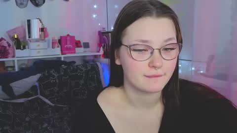 Snapshot of milliedoll chatting on October 11, 2025, 3:17 am Millie online show from October 11, 2025, 3:17 am