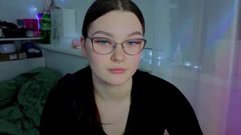 Snapshot of milliedoll chatting on October 18, 2025, 11:11 am Millie online show from October 18, 2025, 11:11 am