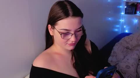 Snapshot of milliedoll chatting on November 4, 2025, 3:55 pm Millie online show from November 4, 2025, 3:55 pm