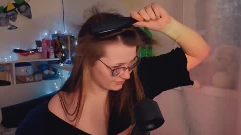 Snapshot of milliedoll chatting on November 6, 2025, 2:23 am Millie online show from November 6, 2025, 2:23 am