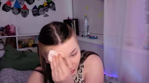 Snapshot of milliedoll chatting on November 27, 2025, 6:37 am Millie online show from November 27, 2025, 6:37 am