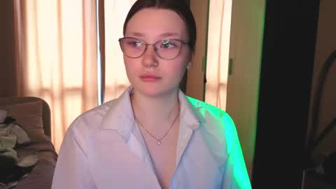Millie online show from April 19, 2026, 6:46 am