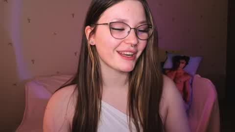 Snapshot of milliedoll chatting on May 17, 2026, 8:12 am Millie online show from May 17, 2026, 8:12 am