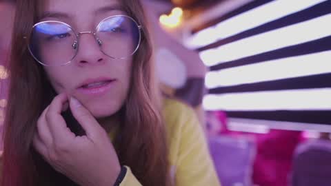 MILLY online show from December 24, 2024, 2:33 pm