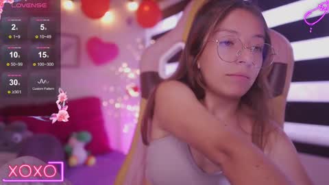 MILLY online show from February 11, 2025, 8:42 pm