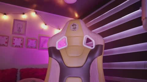 MILLY online show from September 9, 2025, 6:40 pm