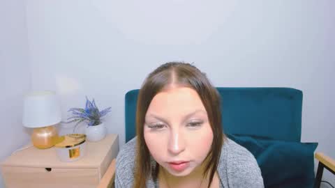 Snapshot of millycute chatting on June 1, 2026, 3:58 pm millycute online show from June 1, 2026, 3:58 pm