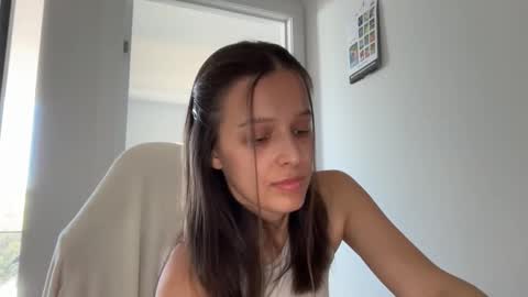 Snapshot of millypetite chatting on December 1, 2025, 2:16 am Milly online show from December 1, 2025, 2:16 am