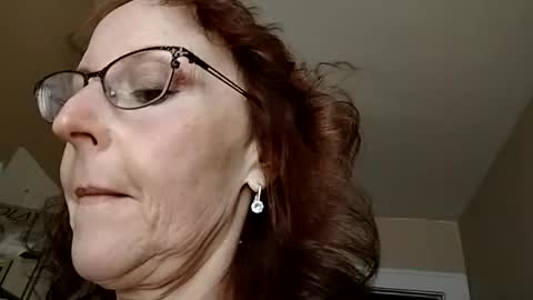 Snapshot of miloanj chatting on June 17, 2026, 12:02 am miloanj online show from June 17, 2026, 12:02 am
