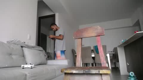 Snapshot of milostructor chatting on February 20, 2026, 12:05 pm miloslove online show from February 20, 2026, 12:05 pm