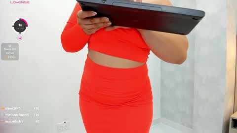 Snapshot of milu_gomez chatting on December 8, 2024, 10:25 pm Milu Gomez online show from December 8, 2024, 10:25 pm