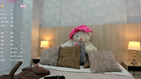 Snapshot of milu_gomez chatting on December 15, 2024, 10:26 pm Milu Gomez online show from December 15, 2024, 10:26 pm