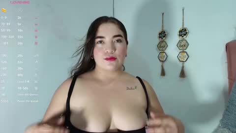 Snapshot of milu_gomez chatting on September 19, 2025, 7:47 pm Milu Gomez online show from September 19, 2025, 7:47 pm