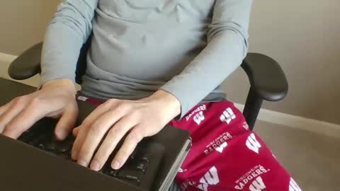 milwaukeebadger24 online show from February 4, 2026, 4:13 pm