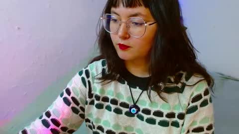 mily_baker online show from January 28, 2025, 6:39 pm