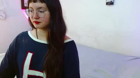 mily_baker online show from December 4, 2025, 5:54 pm