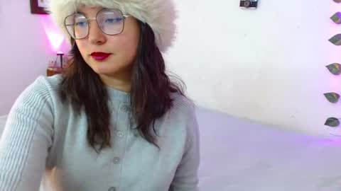 Snapshot of mily_baker chatting on June 20, 2026, 11:18 pm mily_baker online show from June 20, 2026, 11:18 pm