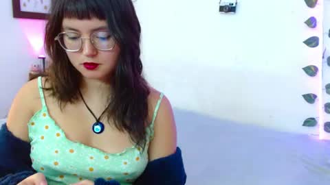 Snapshot of mily_baker chatting on July 14, 2026, 6:13 pm mily_baker online show from July 14, 2026, 6:13 pm