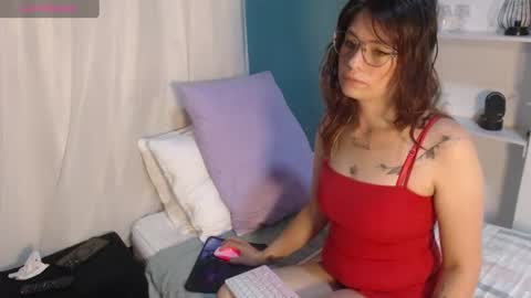 Snapshot of mily_miley chatting on August 7, 2026, 10:45 pm Mily Miley online show from August 7, 2026, 10:45 pm
