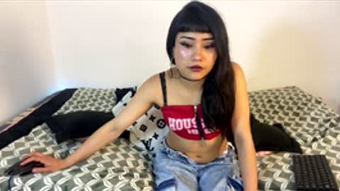 milyx online show from March 17, 2026, 2:27 am