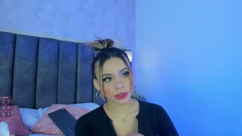 Snapshot of milyy_vermont chatting on January 5, 2025, 8:00 pm Milyy online show from January 5, 2025, 8:00 pm