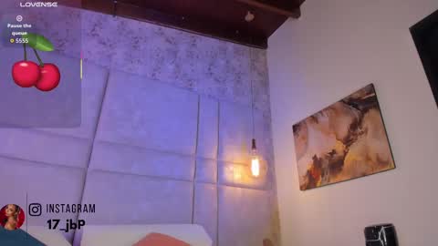 Snapshot of milyy_vermont chatting on November 14, 2025, 7:45 pm Milyy online show from November 14, 2025, 7:45 pm