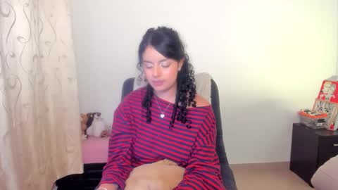 Snapshot of mimi_sa chatting on June 1, 2026, 1:07 am Mimii online show from June 1, 2026, 1:07 am