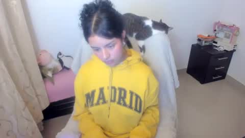 Snapshot of mimi_sa chatting on July 6, 2026, 3:36 am Mimii online show from July 6, 2026, 3:36 am
